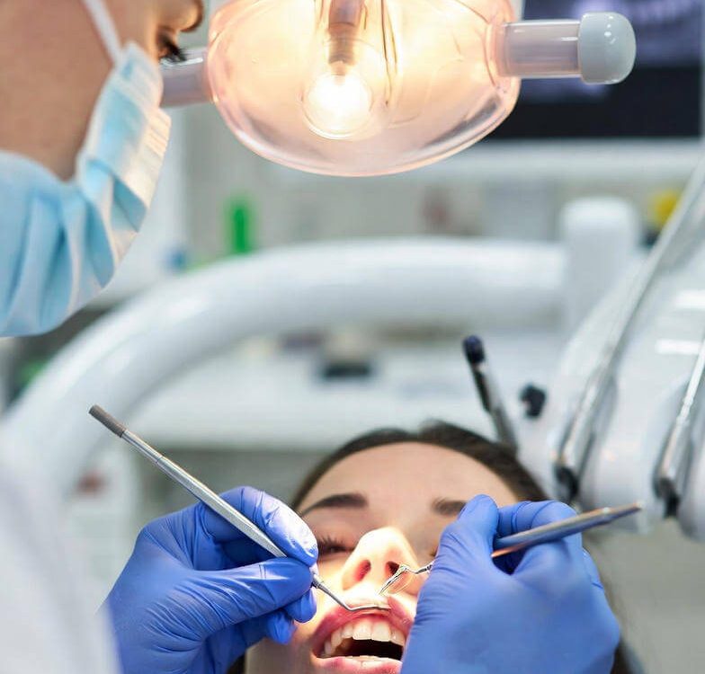 cosmetic dentist